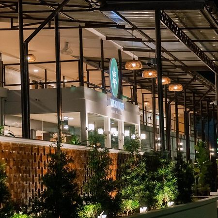 Mulyo Hotel Port Dickson Esterno foto